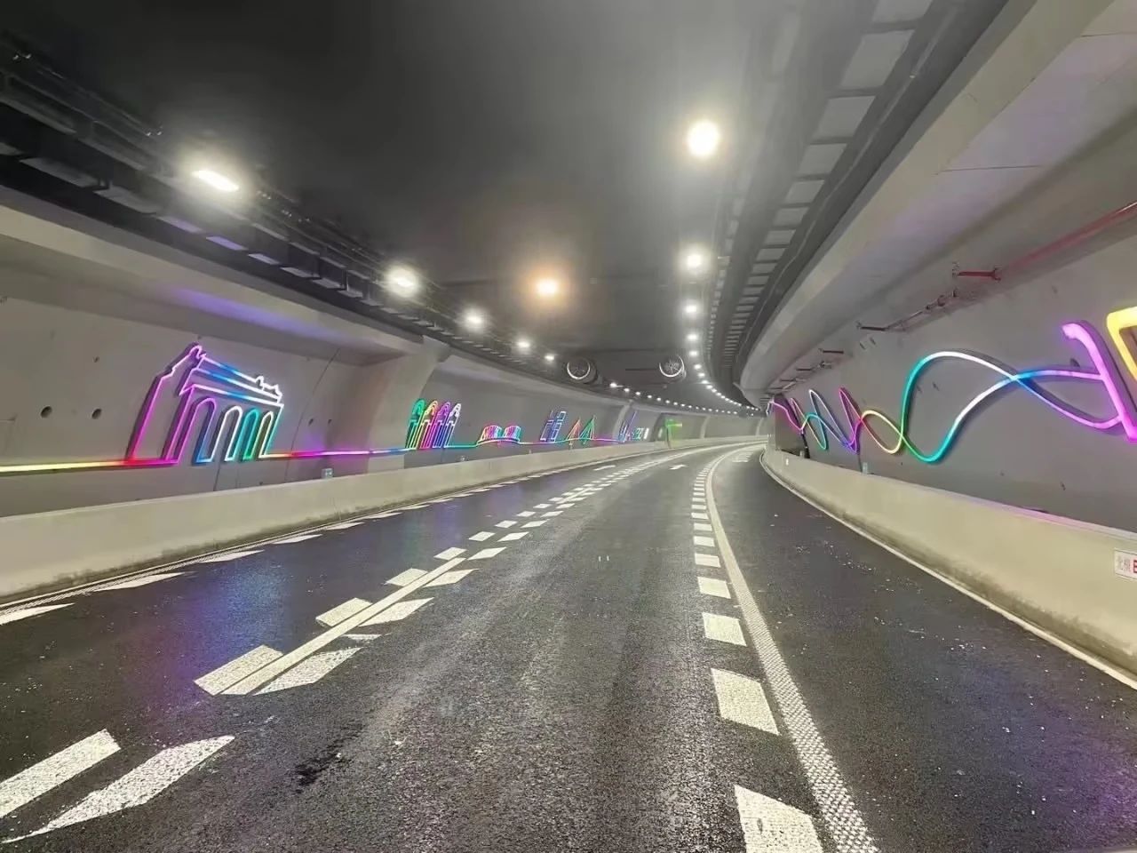 點亮,上海,東西大通道,全國至少,2500條隧道,跟閔行,這家企業,相關