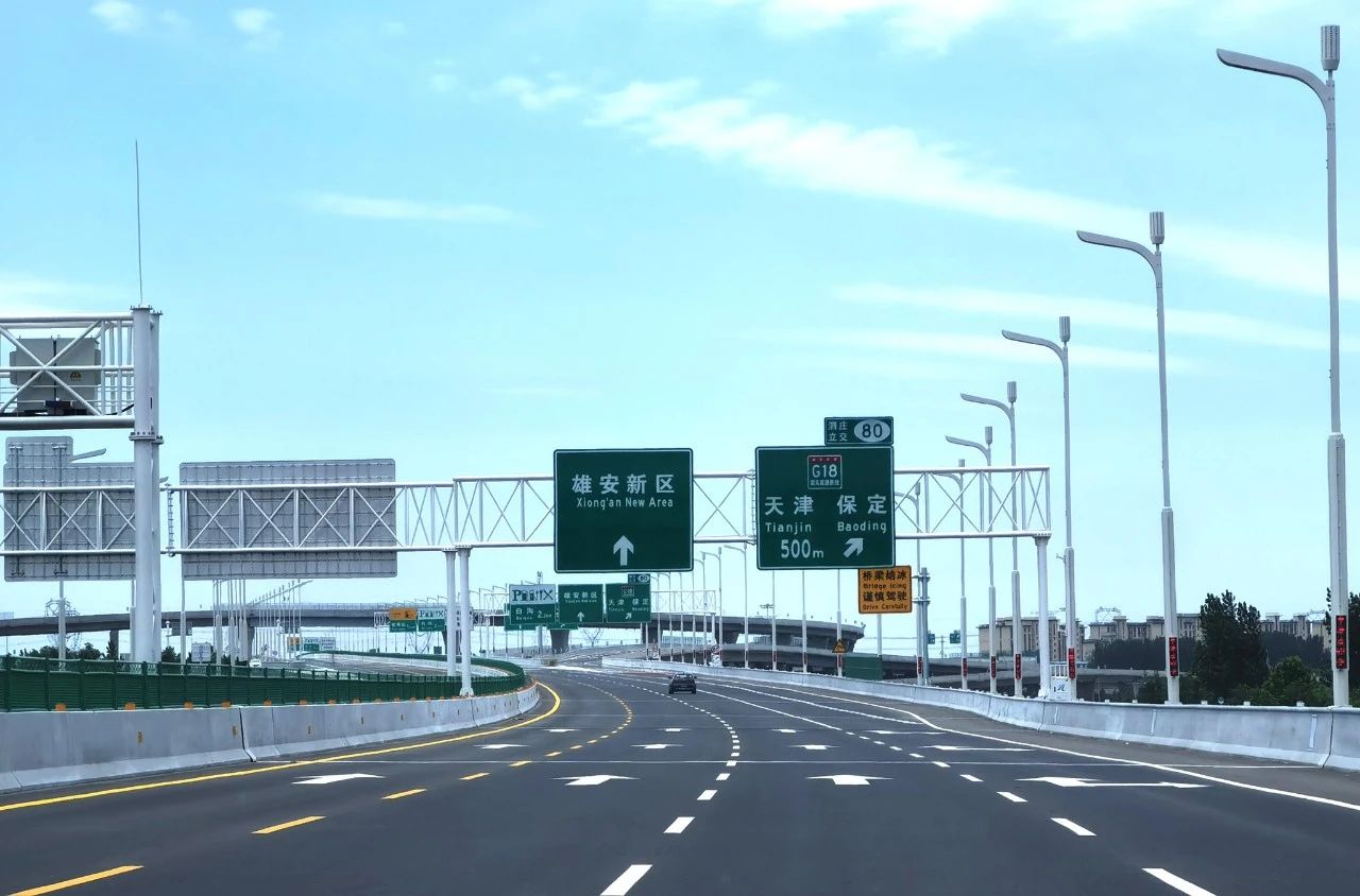 央視聚焦丨京雄高速自動(dòng)駕駛測(cè)試，三思智慧交通系統(tǒng)構(gòu)筑大數(shù)據(jù)核心設(shè)施